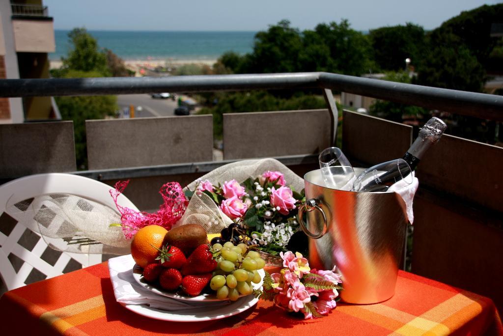 Hotel Astrid Cervia Exterior photo